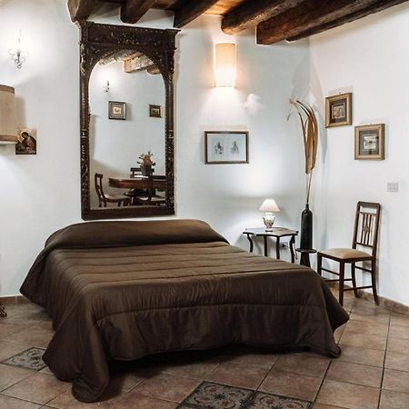 Hotel Filippo'S Holiday House Palermo Esterno foto